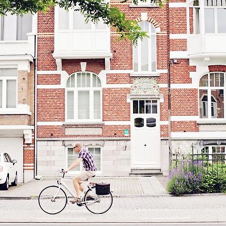 B&B Villa Des Roses Hasselt Bagian luar foto